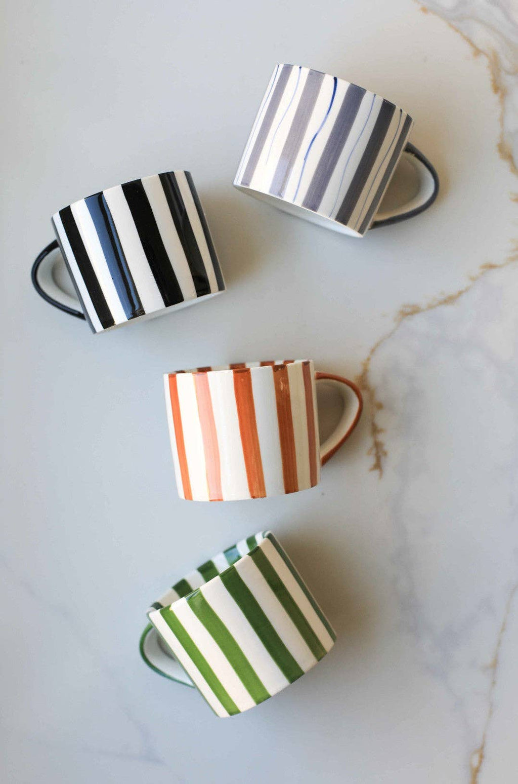 Simple Striped Mugs: Brown