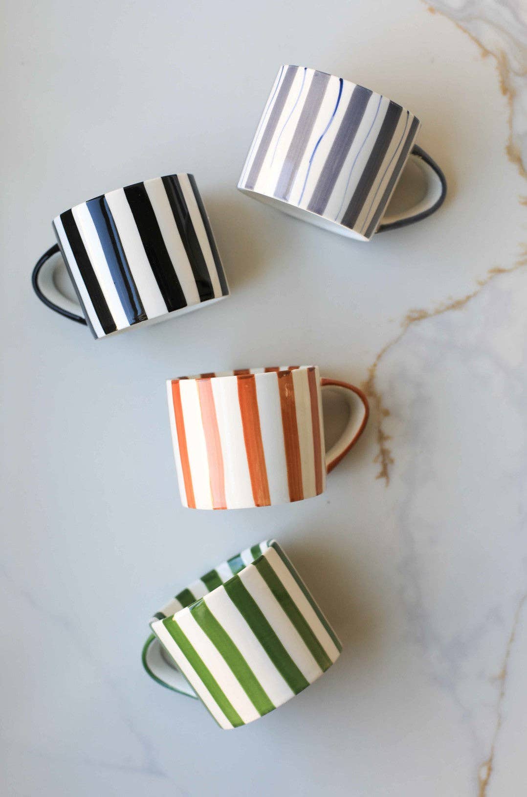 Simple Striped Mugs: Brown