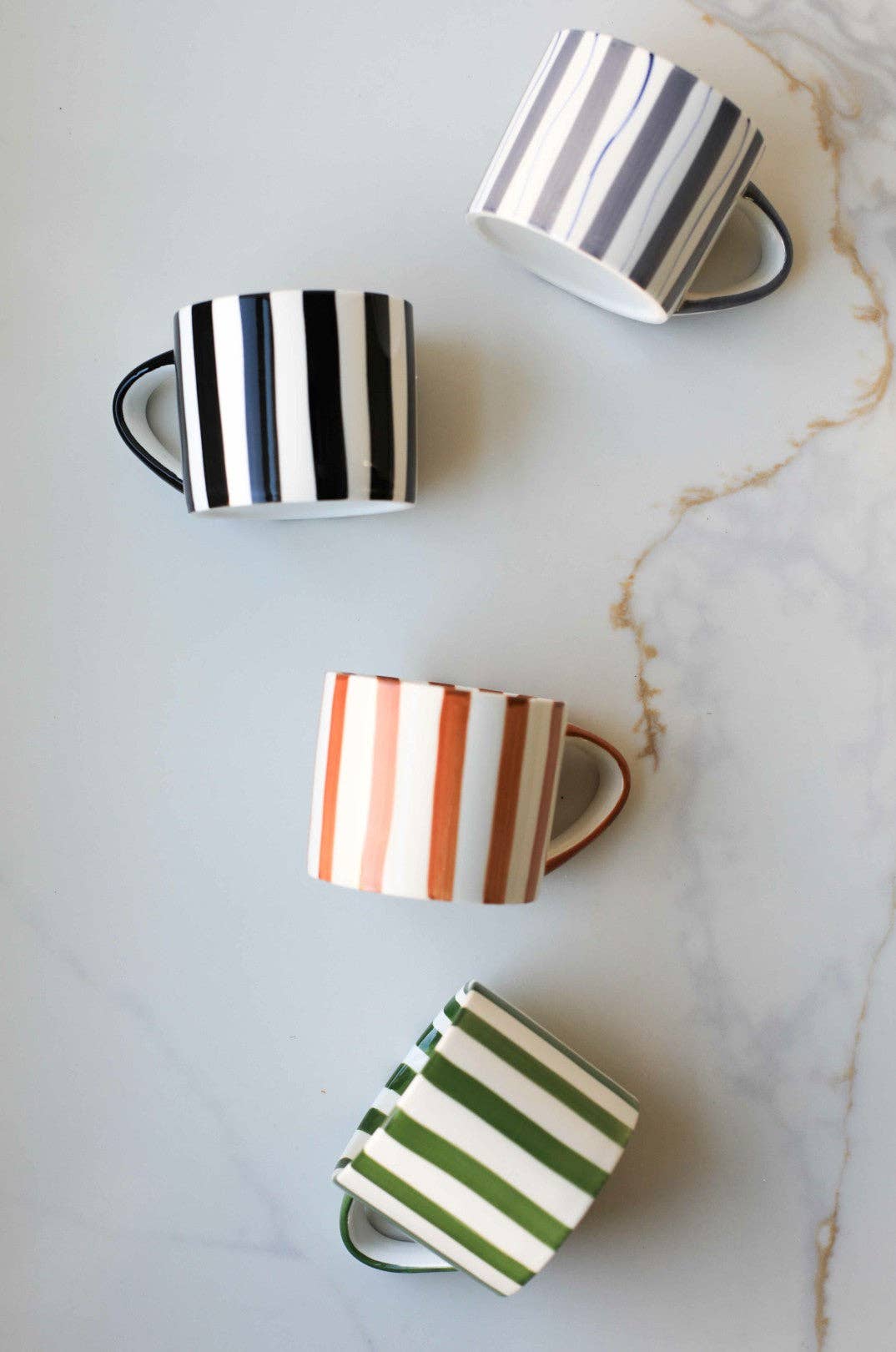 Simple Striped Mugs: Brown
